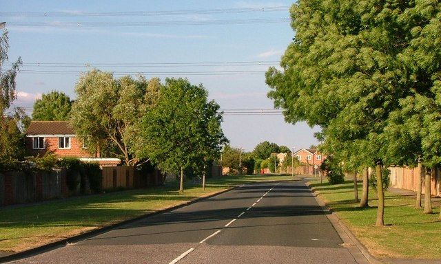Houses and front drives on Everingham Road, Yarm